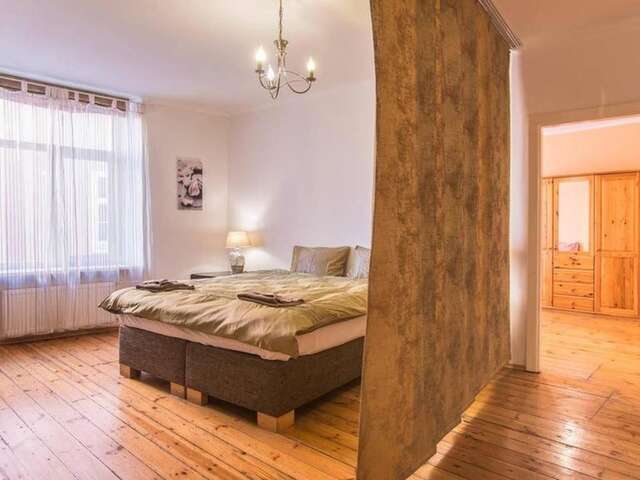 Апартаменты Riga Old City - 4 Bedroom Apartment Рига-26